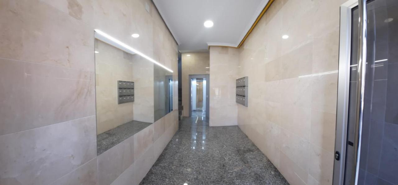 Apartamentos Milan 1 Wifi Y Parking Gratuito Oviedo Exterior foto