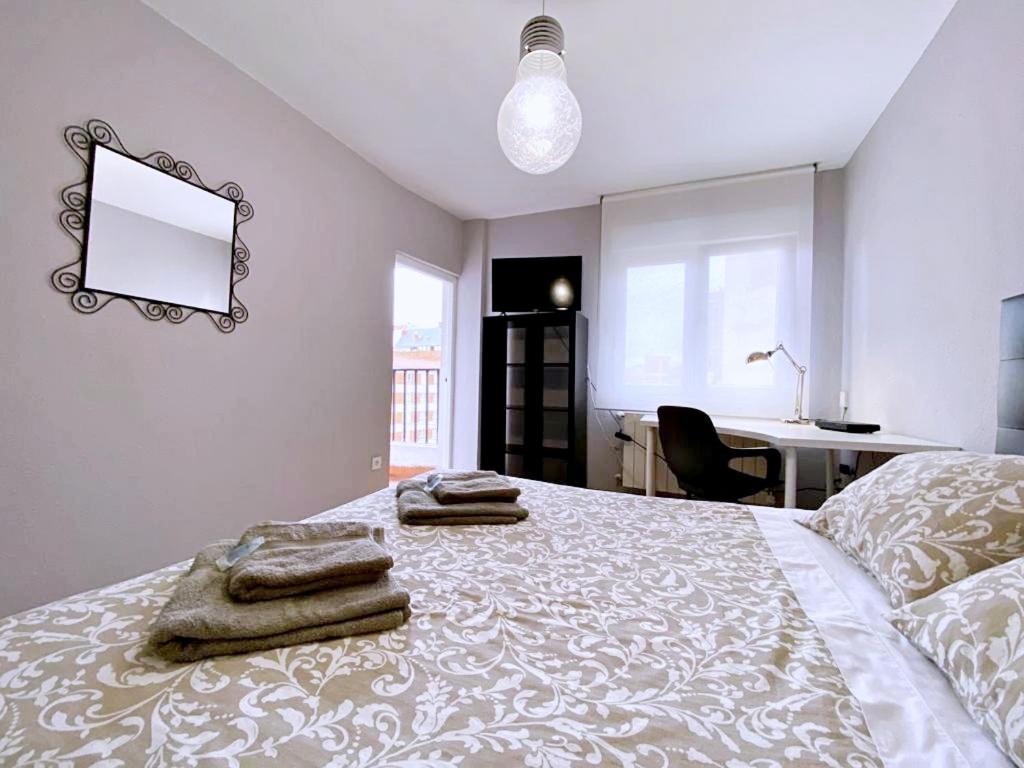 Apartamentos Milan 1 Wifi Y Parking Gratuito Oviedo Exterior foto