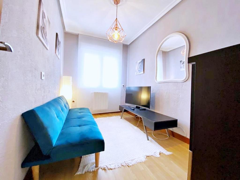 Apartamentos Milan 1 Wifi Y Parking Gratuito Oviedo Exterior foto